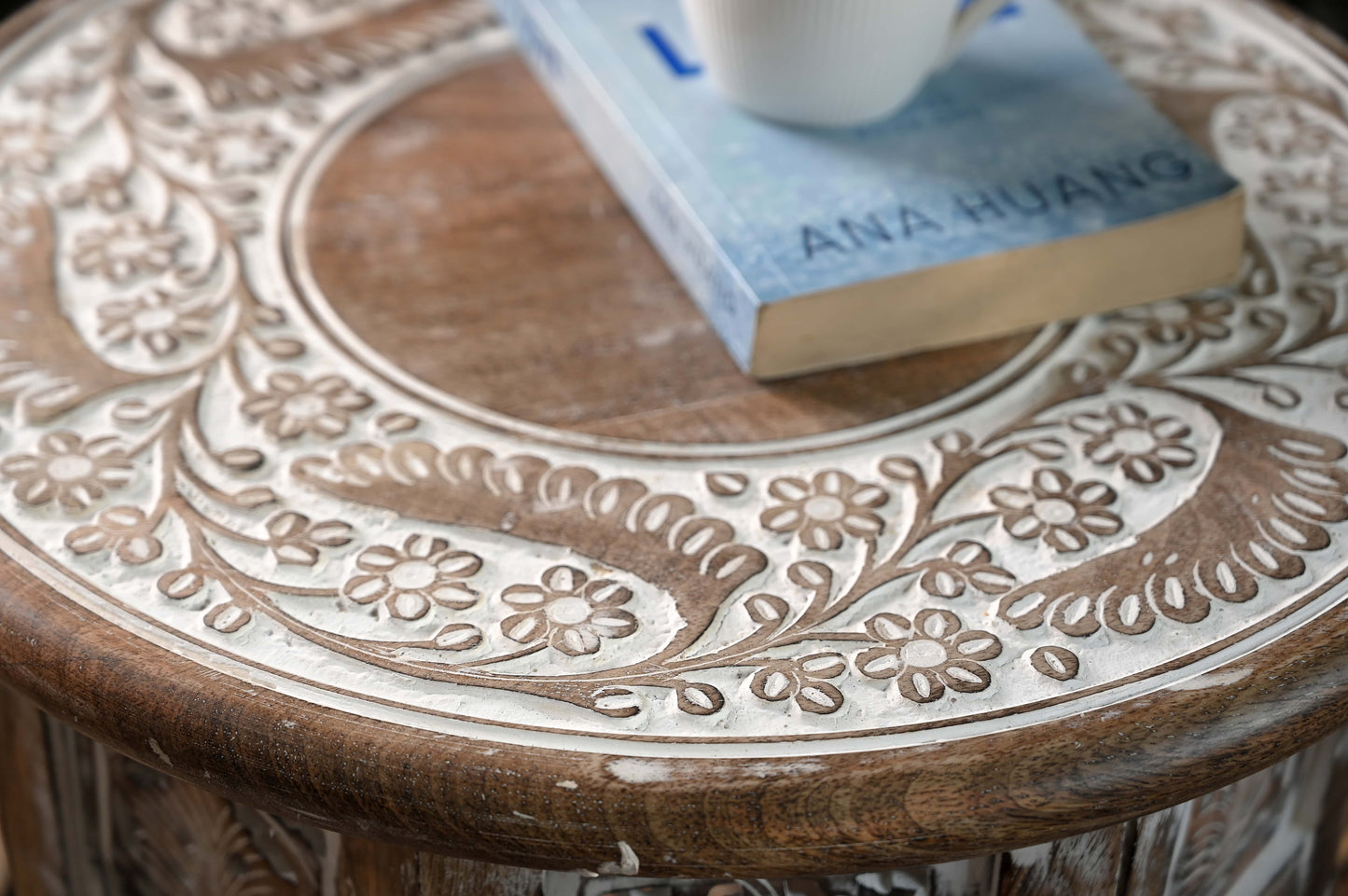 Round Antique-Style Carved Wood Side Table – Handcrafted Vintage Design