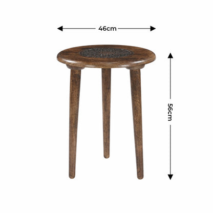 Handgefertigter Beistelltisch aus Holz – Runder Hocker mit Mandala-Schnitzerei iAnanas