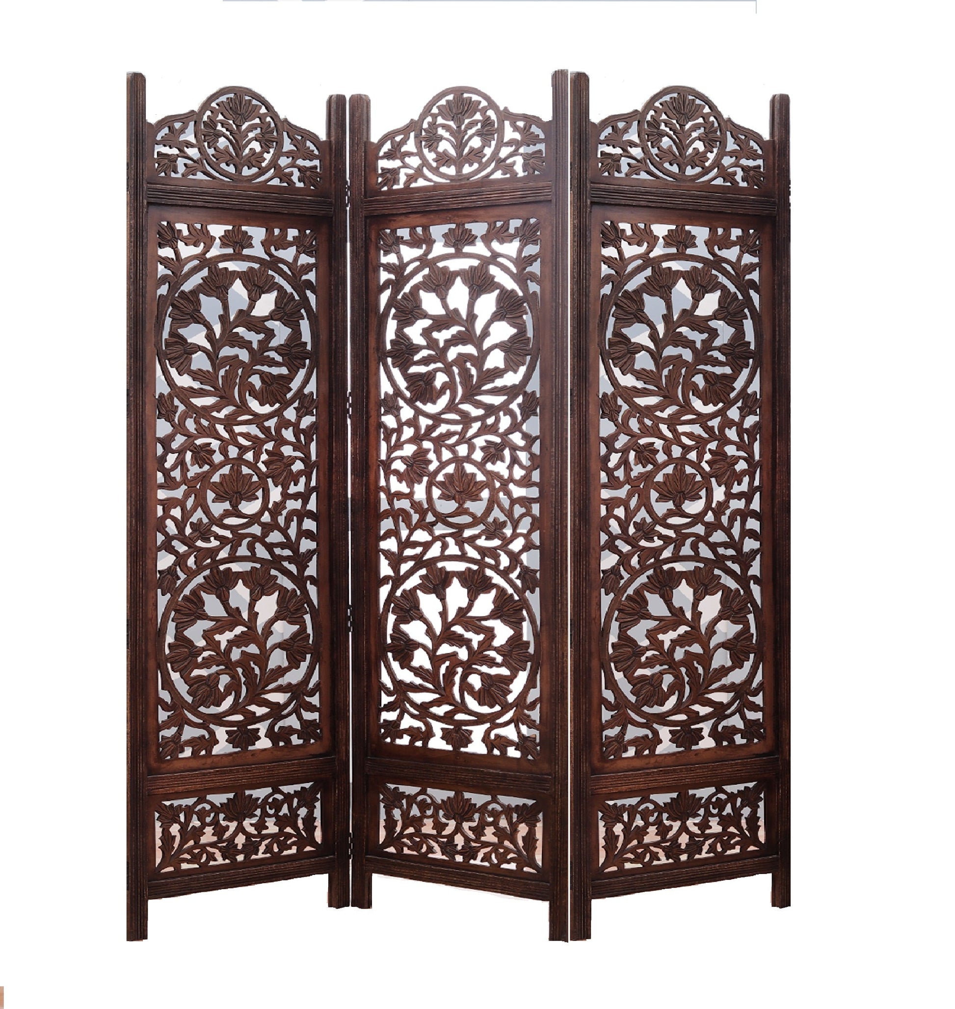 Handgefertigter Raumteiler aus Holz mit geometrischem Muster iAnanas