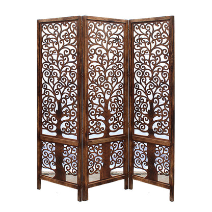 Handgefertigter Raumteiler aus Holz mit geometrischem Muster iAnanas