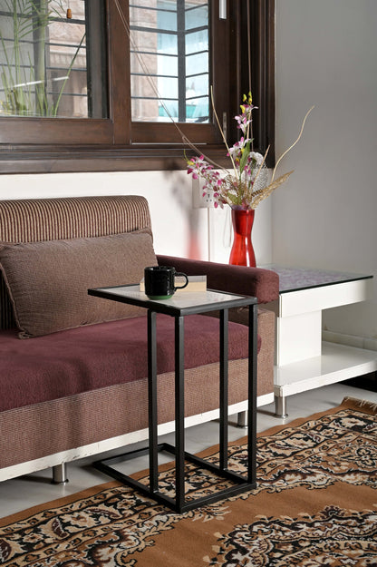 Beistelltisch Marmor – Moderner minimalistischer Tisch mit Metallrahmen iAnanas